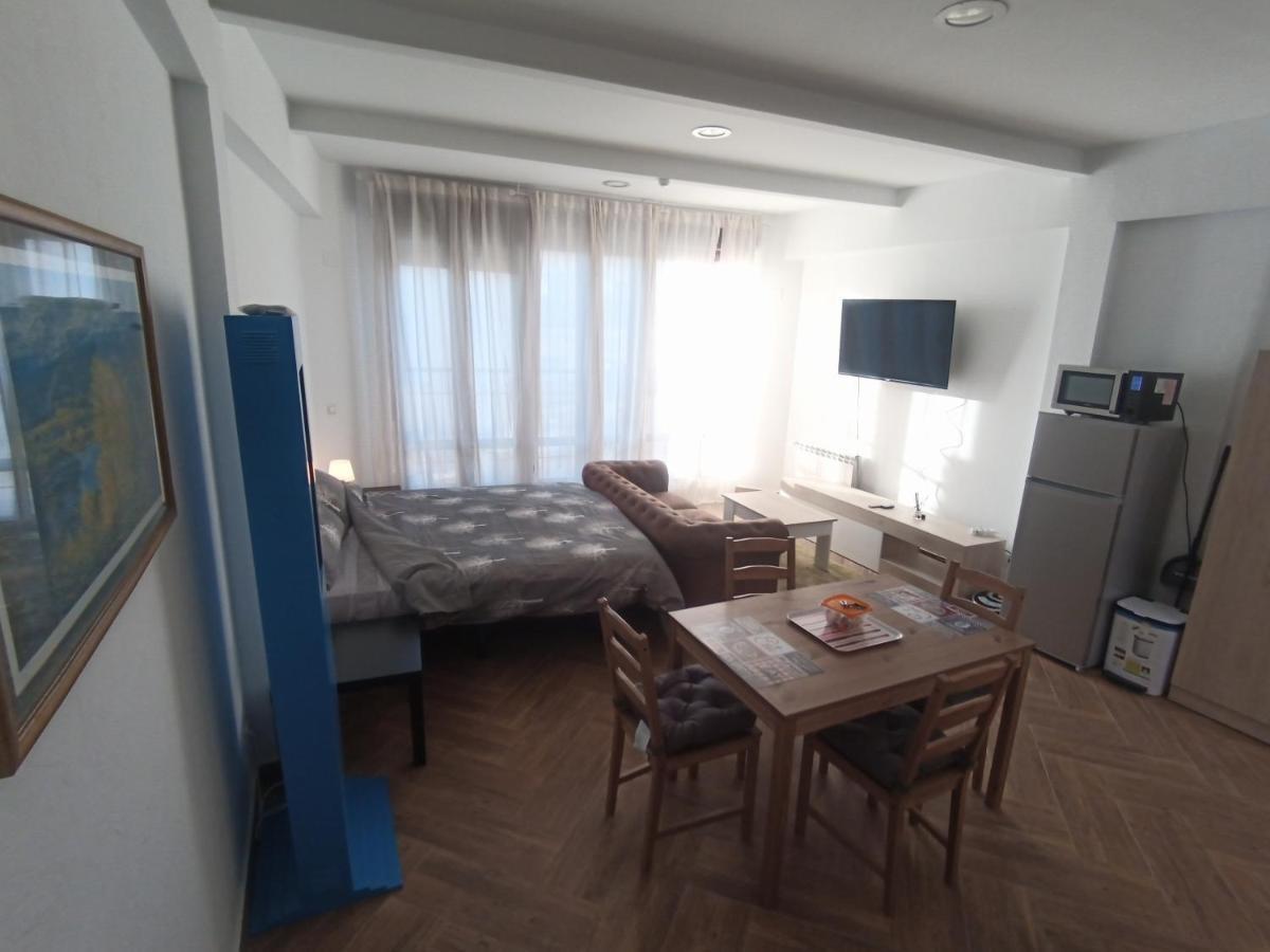 Mini Loft Leilighet Becerril de la Sierra Eksteriør bilde