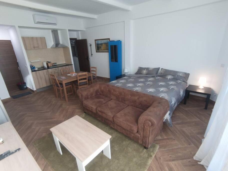 Mini Loft Leilighet Becerril de la Sierra Eksteriør bilde